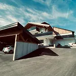 In Near Slopes Apartament *