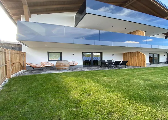 아파트 In Near Slopes *