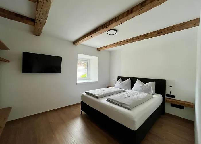 아파트 In Near Slopes